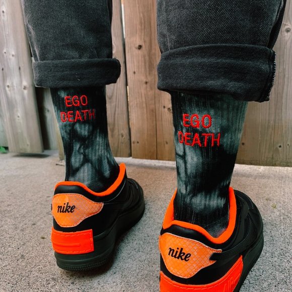 Embroidered Crew Socks "EGO DEATH" - Picture 2 of 2